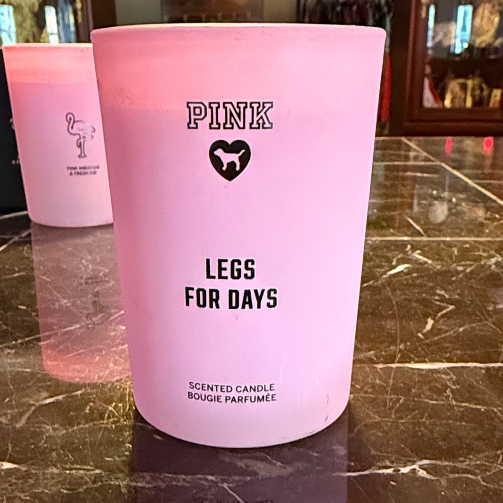 PINK Victoria’s Secret 1 wick 6.3oz “legs for days” limited edition candle